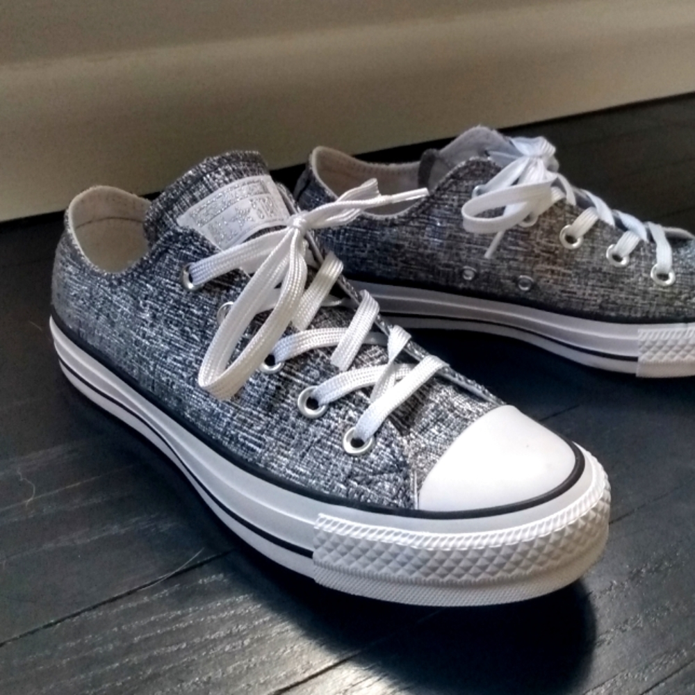🌿Size 6 Metallic Women's Converse🌿